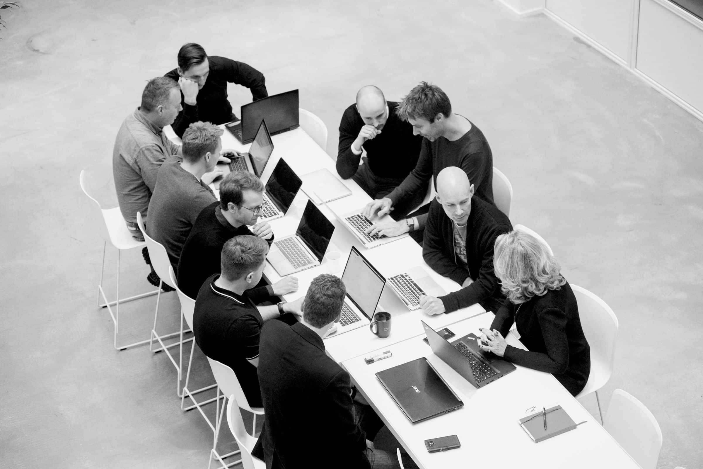 Konsulenter der arbejder med migrering fra datacenter til Cloud